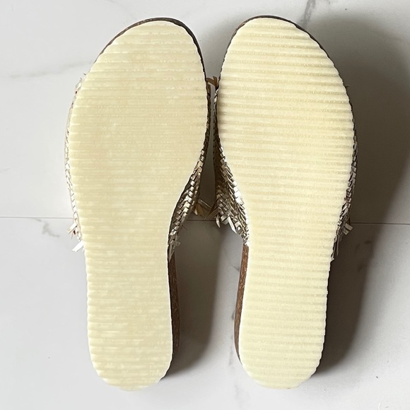 Bos & Co Woven Italian Leather Fringe Sandals 8 US / 39 EU Metallic Gold - Picture 4 of 9